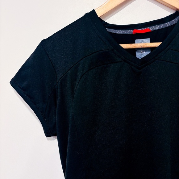 BLACK MOUNTAIN black V-neck activewear sports t-shirt | Large * - Picture 3 of 6